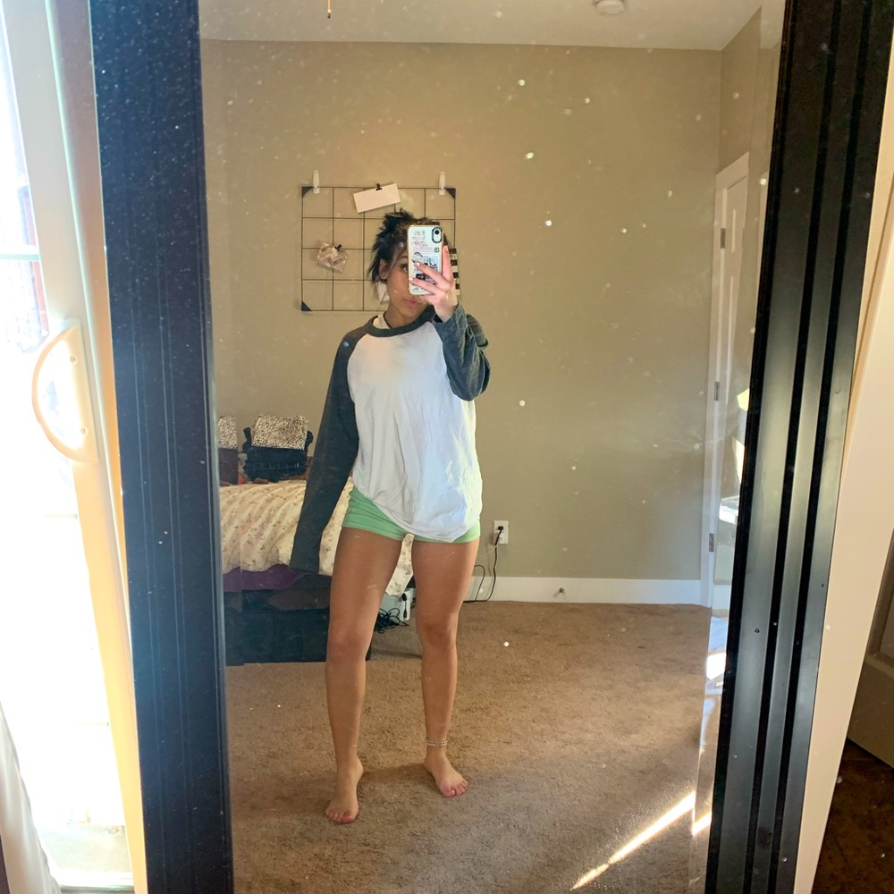 Long sleeve tee